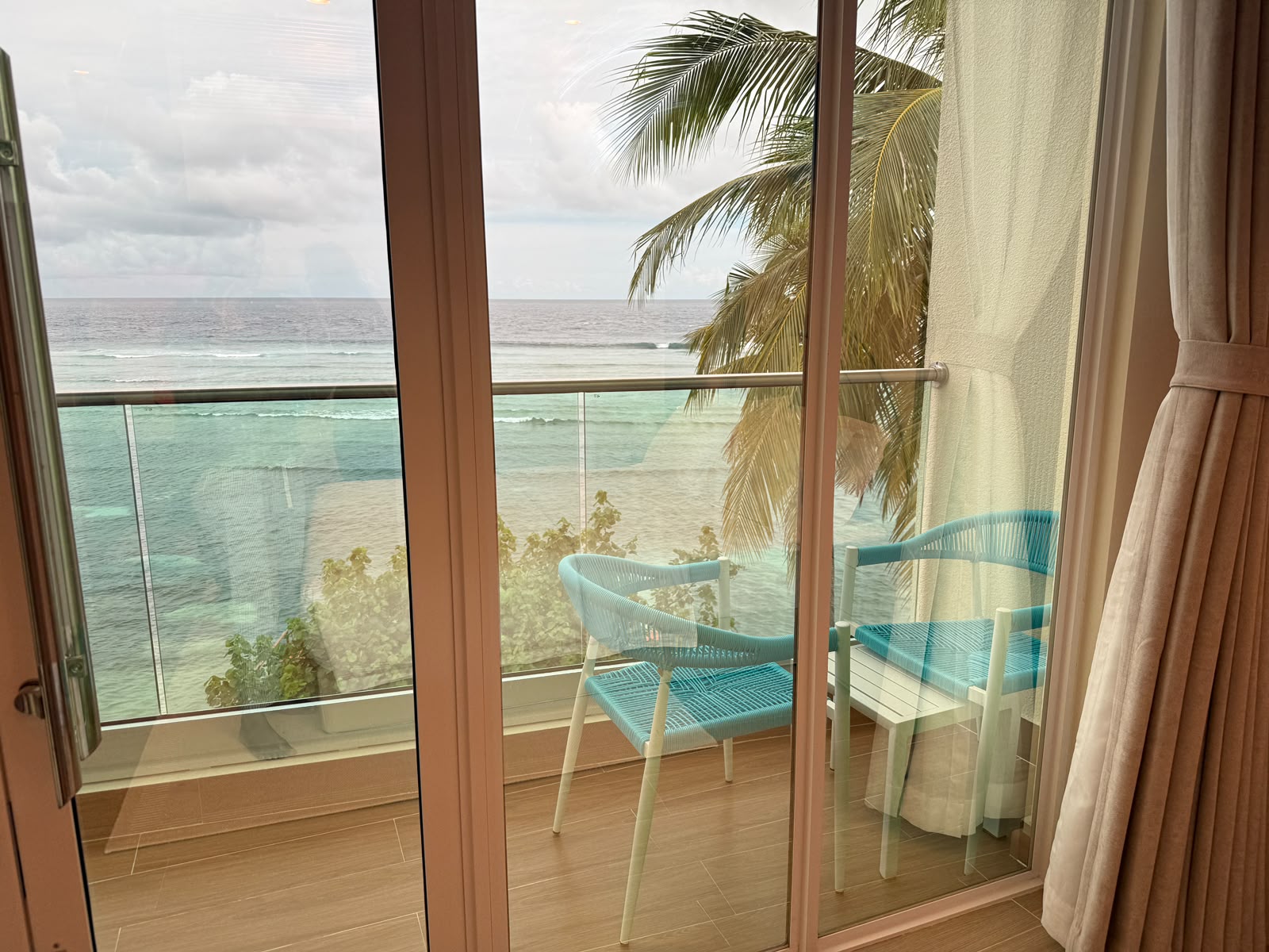 Guesthouse building AA. Dhihdhoo - view 4