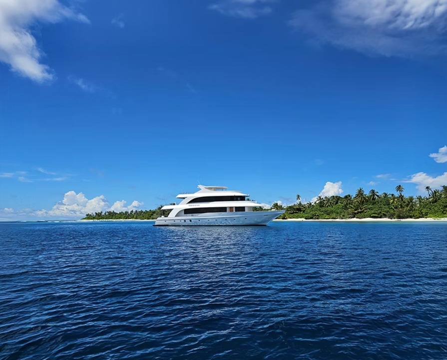 Luxury 30-metre safari boat for sale in the Maldives
